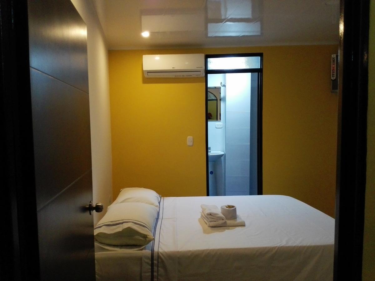Hotel Espanol Neiva เนย์บา ภายนอก รูปภาพ